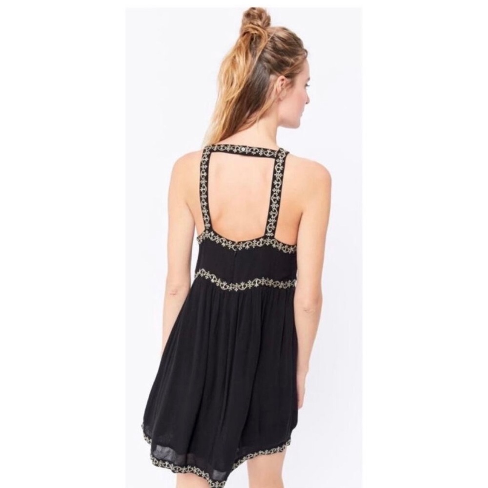 NWT Urban Outfitters Dress Womens Floral Embroidered Babydoll Boho Mini Size M